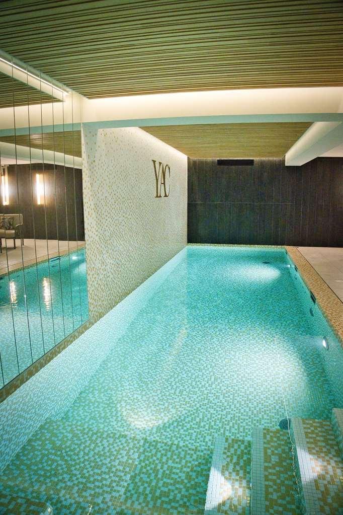 Hotel Yac Paris Clichy, A Member Of Radisson Individuals المظهر الخارجي الصورة