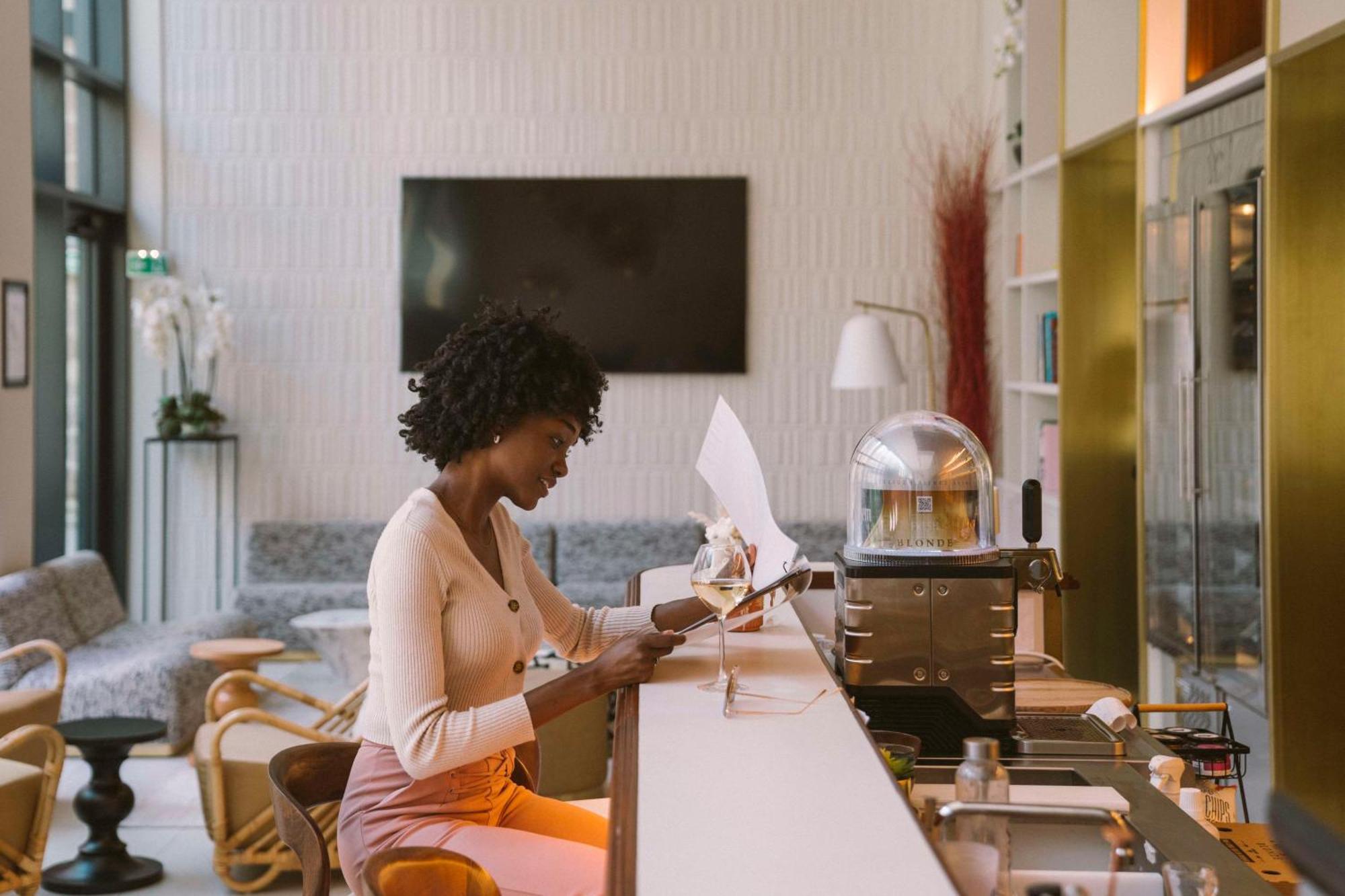 Hotel Yac Paris Clichy, A Member Of Radisson Individuals المظهر الخارجي الصورة