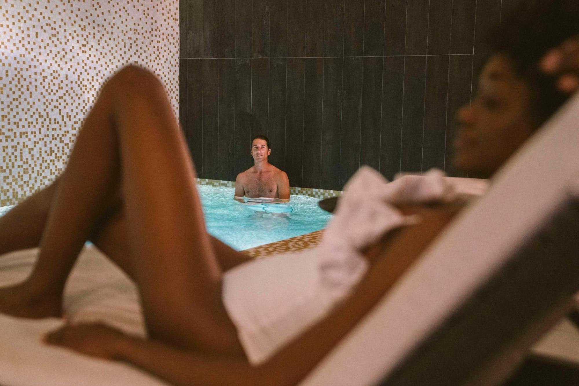 Hotel Yac Paris Clichy, A Member Of Radisson Individuals المظهر الخارجي الصورة