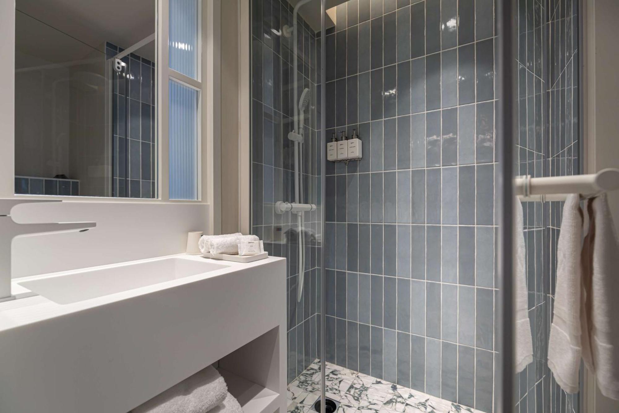 Hotel Yac Paris Clichy, A Member Of Radisson Individuals المظهر الخارجي الصورة